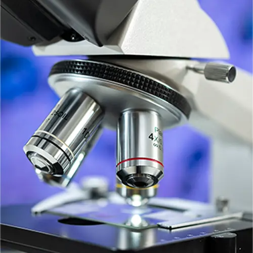 Microscópio Biológico Trinocular P207T INF.P LED oc.10x - Image 3